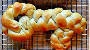 shlissel challah